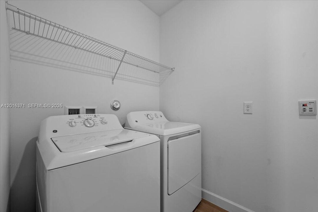В аренду: $4,250 (4 спален, 3 ванн, 2401 Квадратных фут)