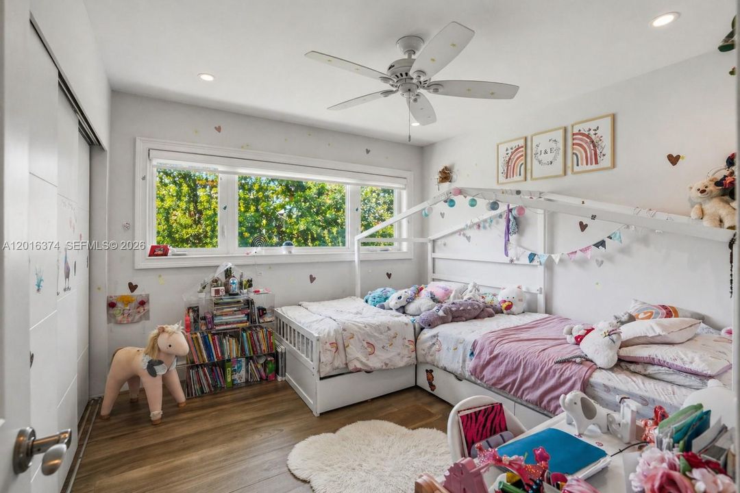 В аренду: $13,500 (4 спален, 3 ванн, 2309 Квадратных фут)
