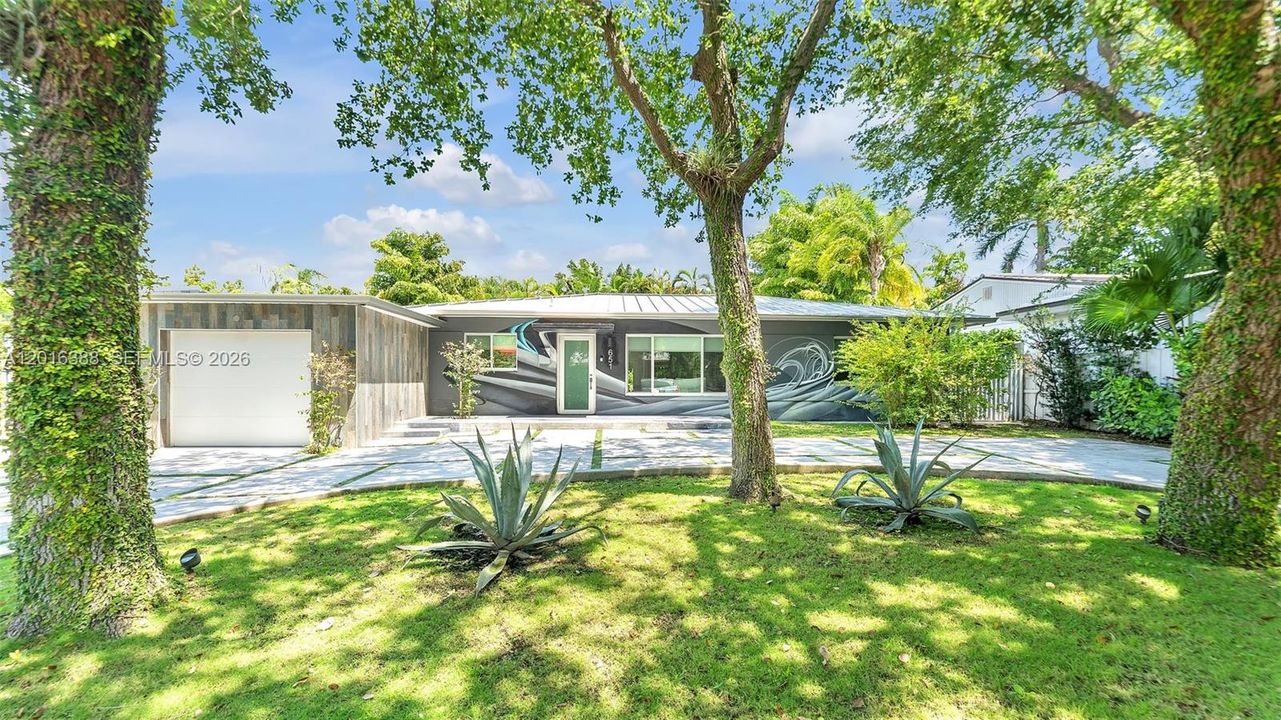 En Renta: $14,500 (3 camas, 3 baños, 1706 Pies cuadrados)