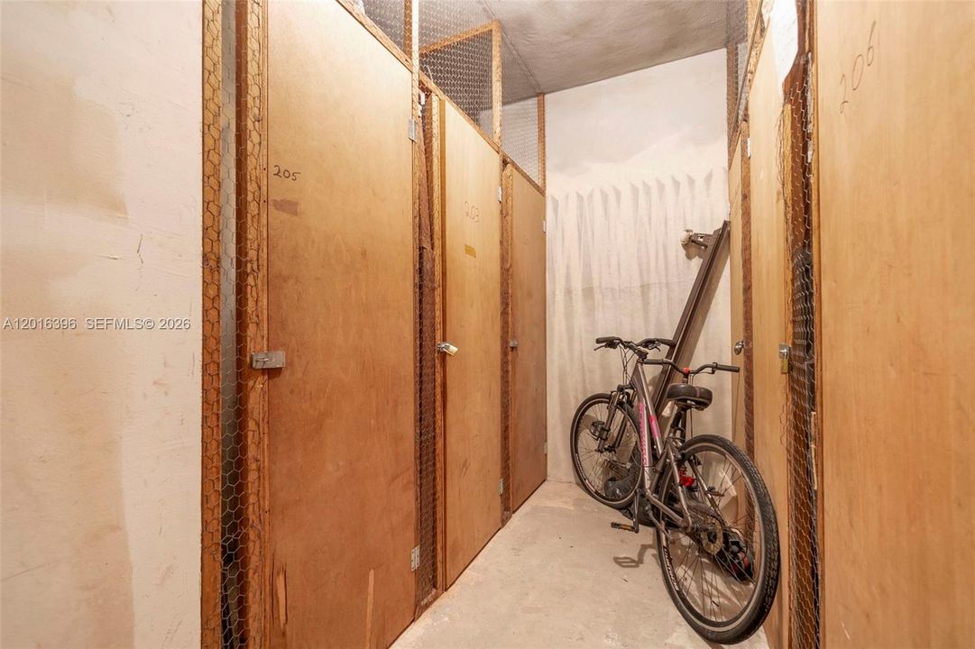 В аренду: $2,200 (2 спален, 2 ванн, 930 Квадратных фут)