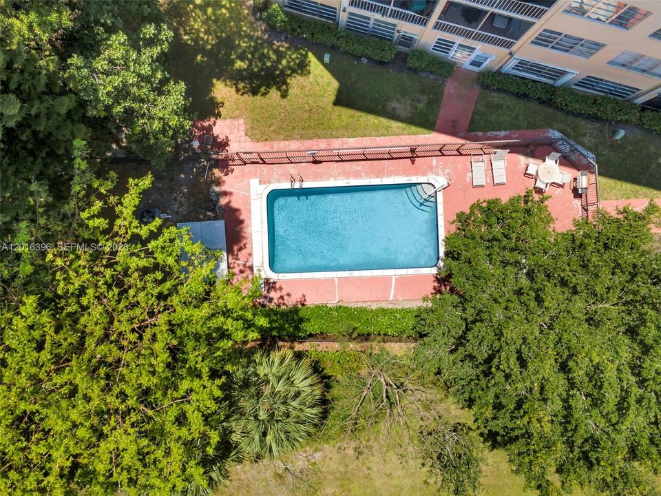 В аренду: $2,200 (2 спален, 2 ванн, 930 Квадратных фут)