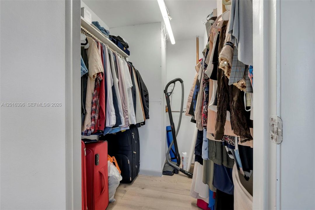 В аренду: $2,200 (2 спален, 2 ванн, 930 Квадратных фут)