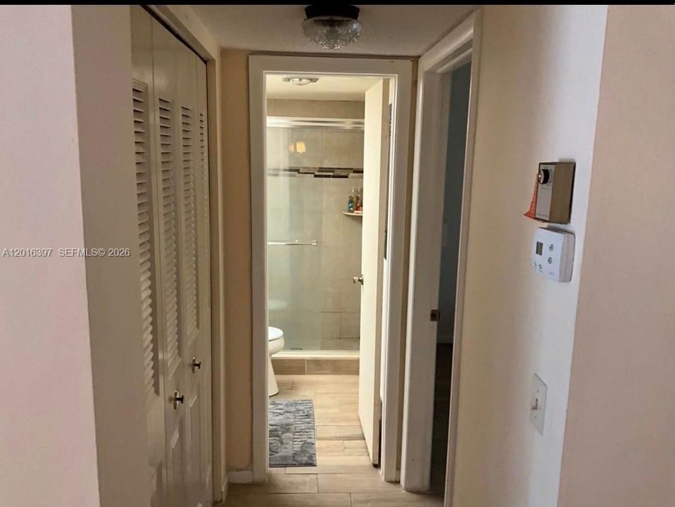 Activo con contrato: $1,850 (2 camas, 2 baños, 920 Pies cuadrados)