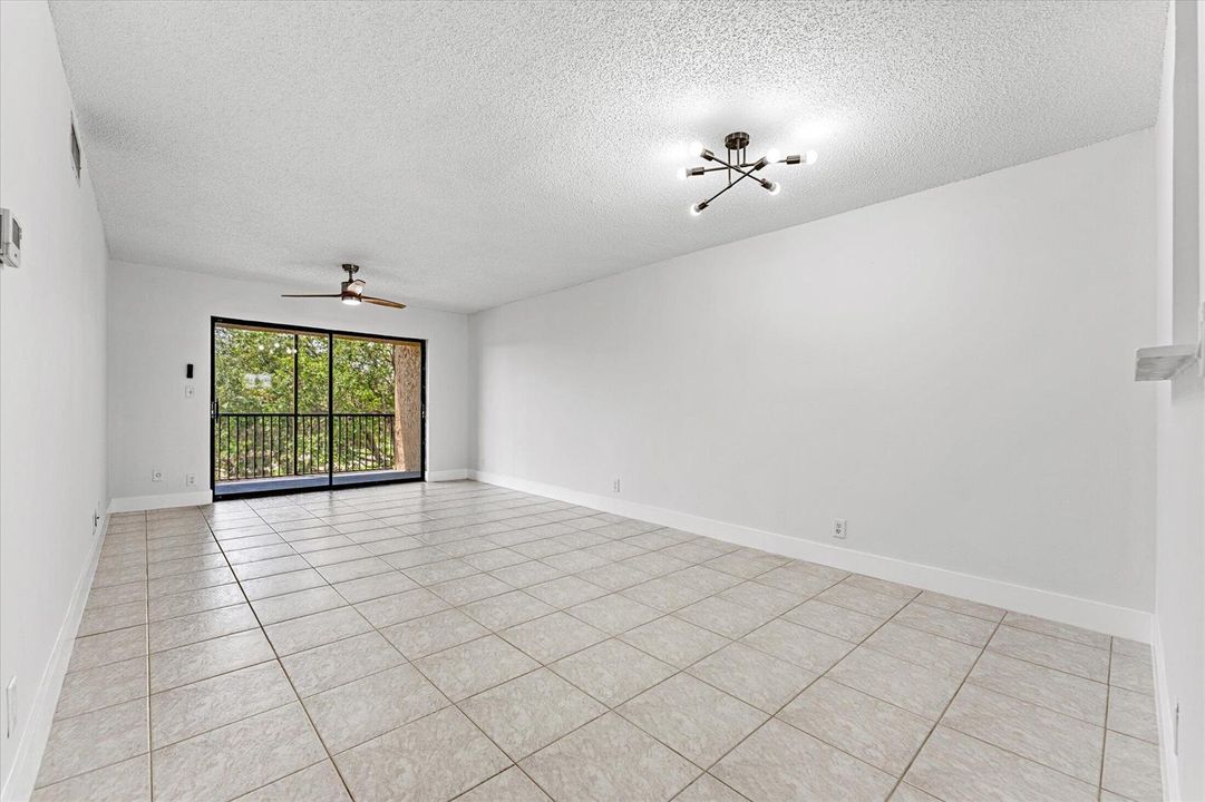 07-200 Jacaranda Country Club Dr #3C, Pl