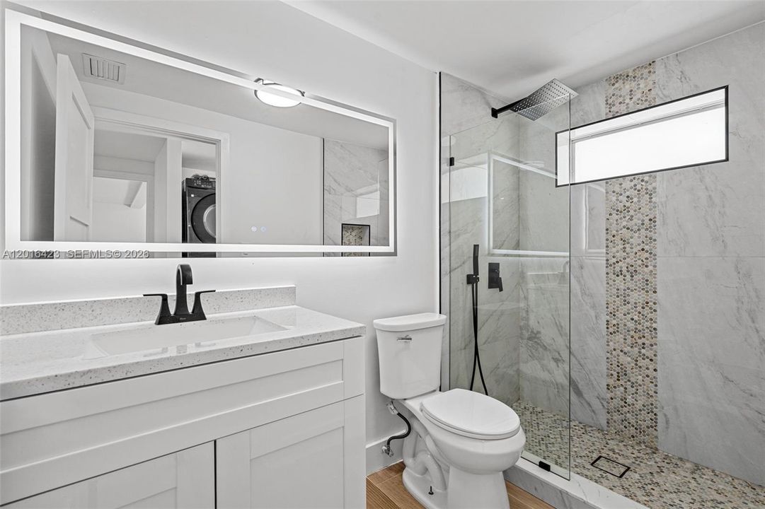 For Sale: $899,000 (5 beds, 3 baths, 1816 Square Feet)
