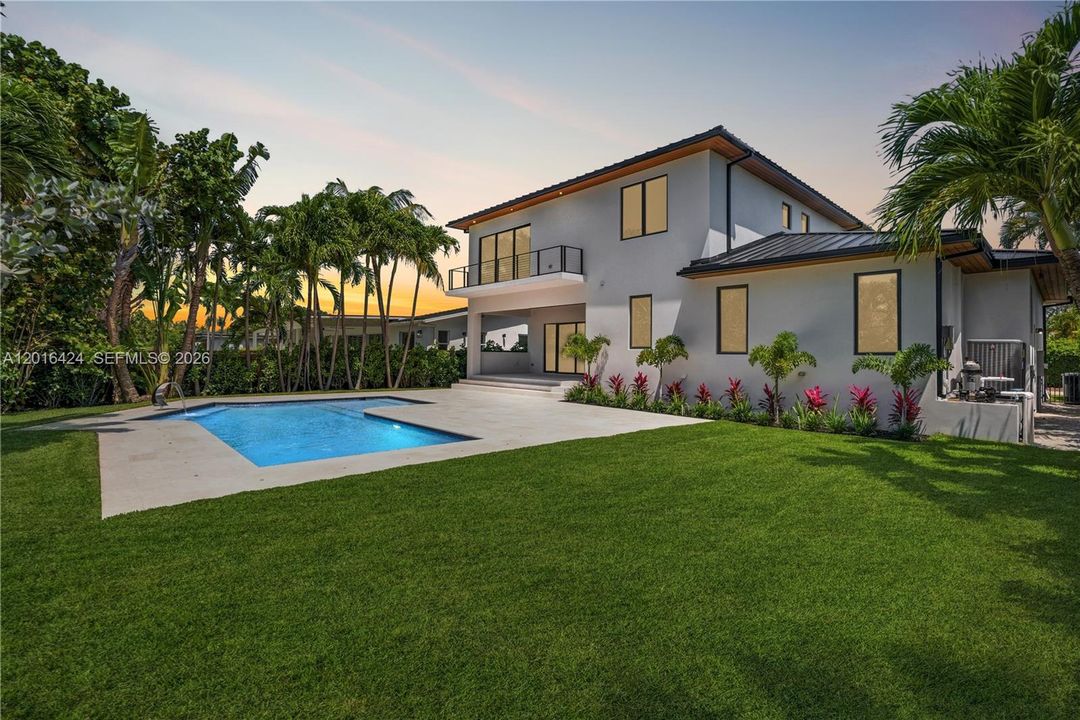 For Sale: $3,500,000 (4 beds, 4 baths, 3168 Square Feet)