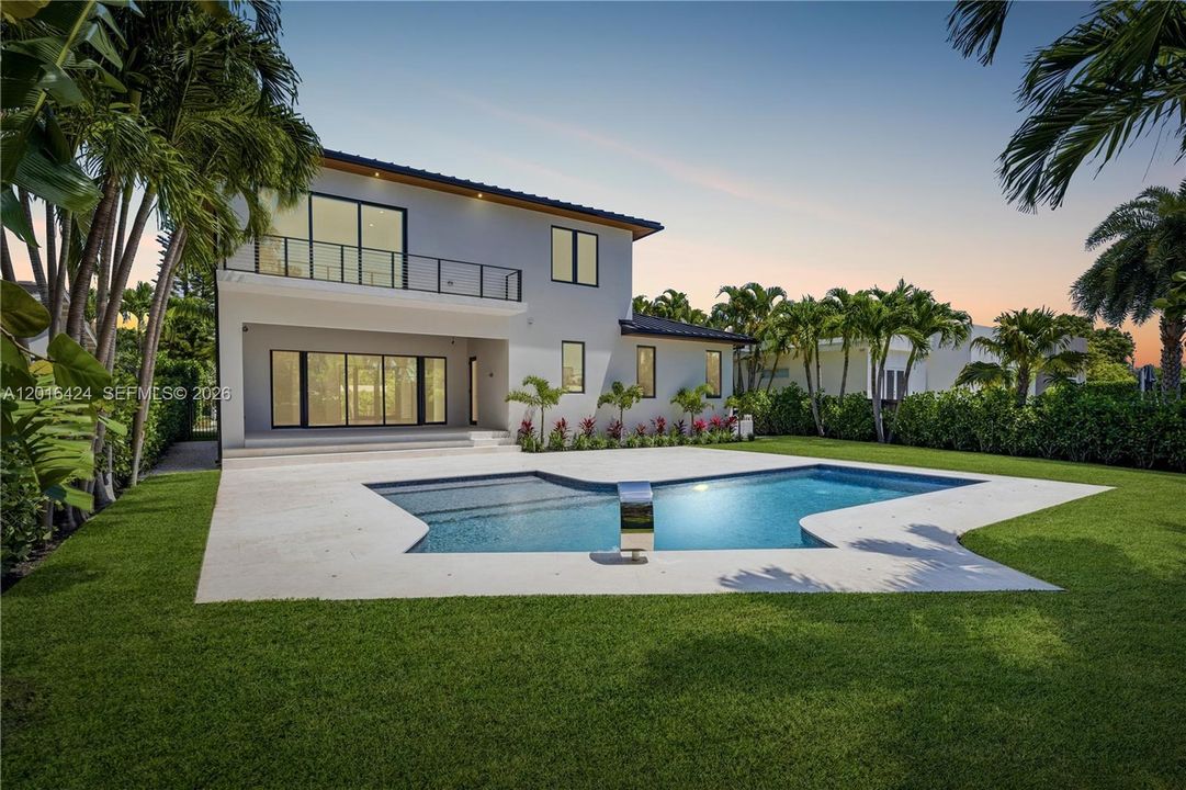 For Sale: $3,500,000 (4 beds, 4 baths, 3168 Square Feet)