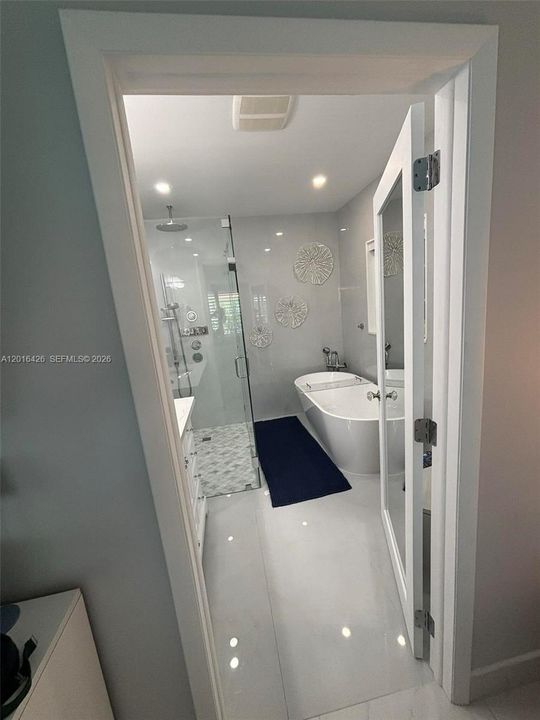 В аренду: $11,250 (4 спален, 3 ванн, 2348 Квадратных фут)