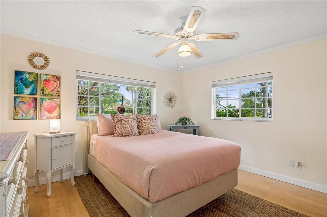 22-Reading-5900 SW 18th St-22