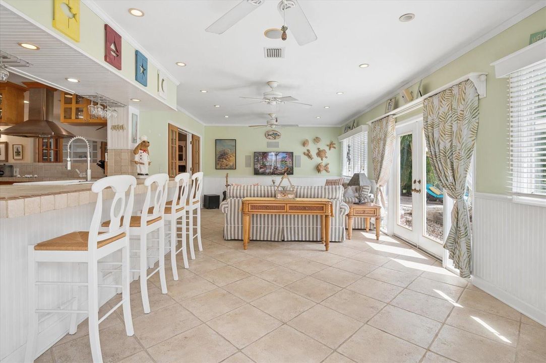 17-Reading-5900 SW 18th St-17