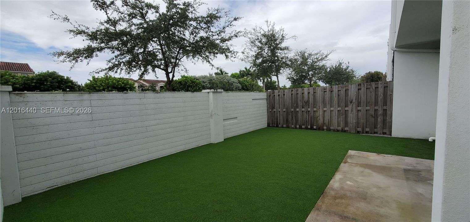 For Sale: $778,000 (4 beds, 3 baths, 2043 Square Feet)