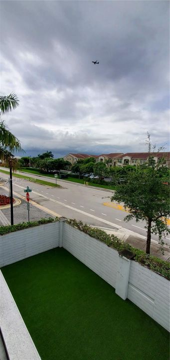 For Sale: $778,000 (4 beds, 3 baths, 2043 Square Feet)