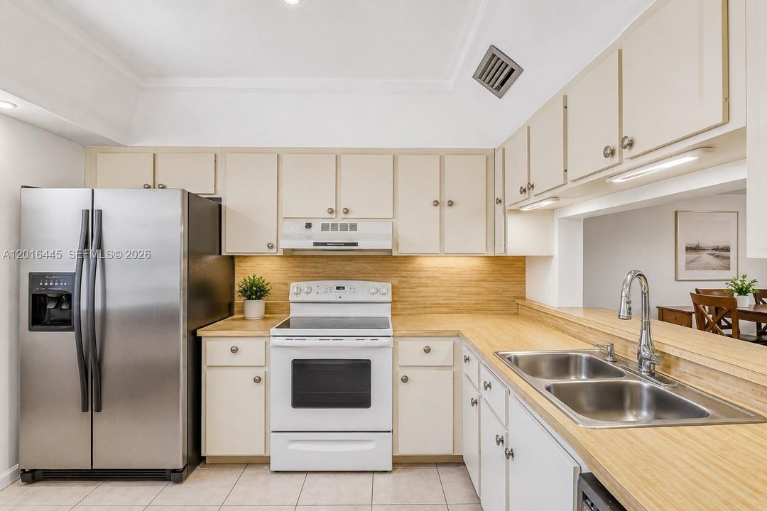 Virtually enhanced kitchen.