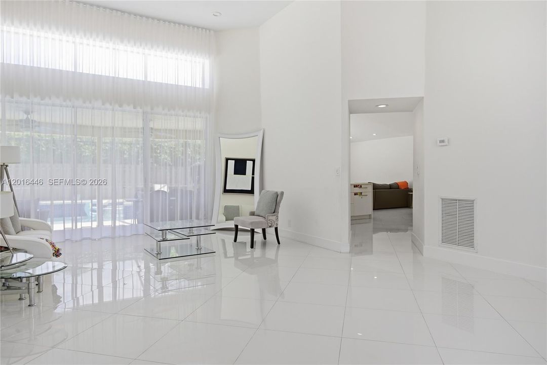 На продажу: $975,000 (4 спален, 3 ванн, 2322 Квадратных фут)