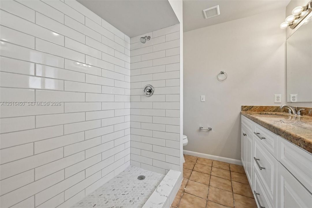 Active With Contract: $389,900 (3 beds, 2 baths, 1858 Square Feet)