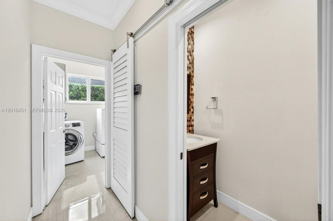 Active With Contract: $1,899,000 (5 beds, 4 baths, 3563 Square Feet)
