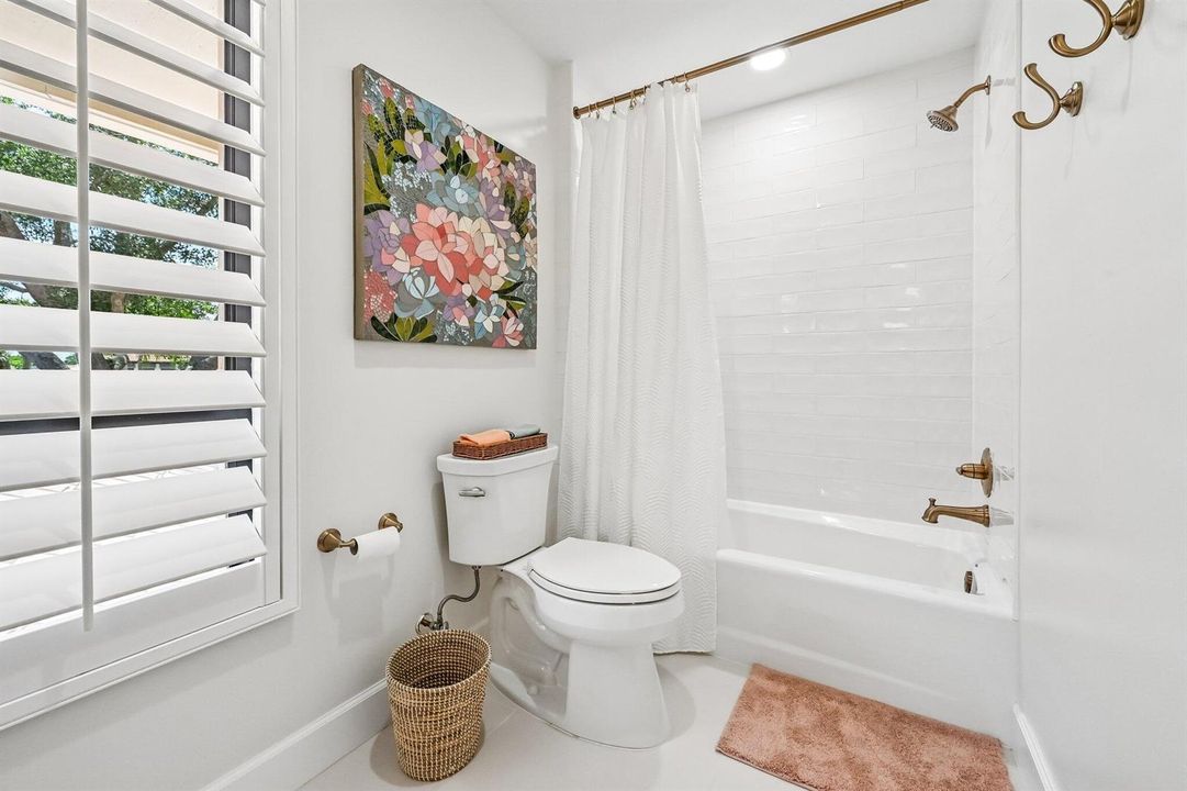 bathroom 4