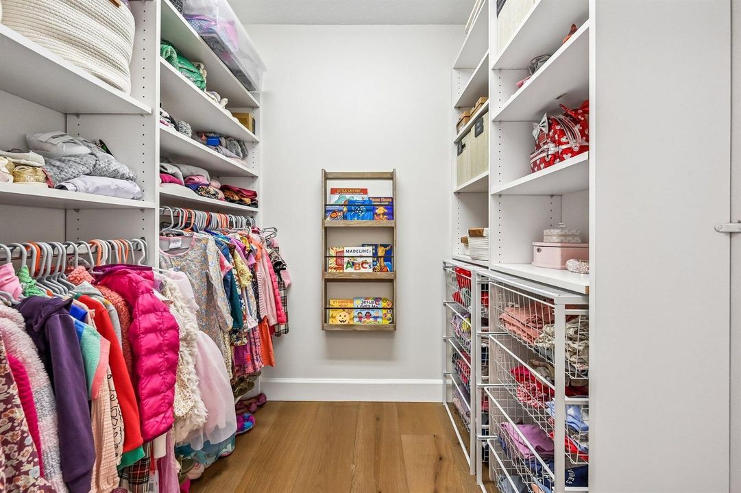 bedroom 4 closet