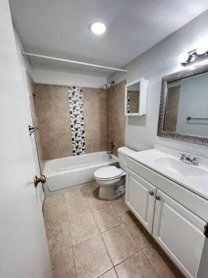 Master Bedroom bath