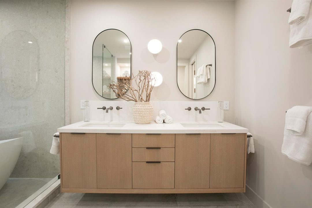 FLOATING WHITE OAK VANITY