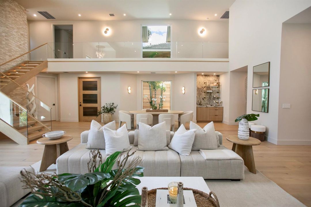STUNNING LIVING AREA WITH 20' CEILINGS