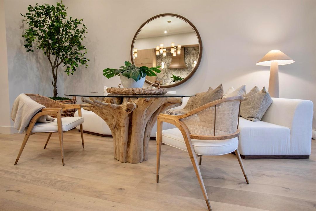 HIGH-STYLE KITCHEN LOUNGE