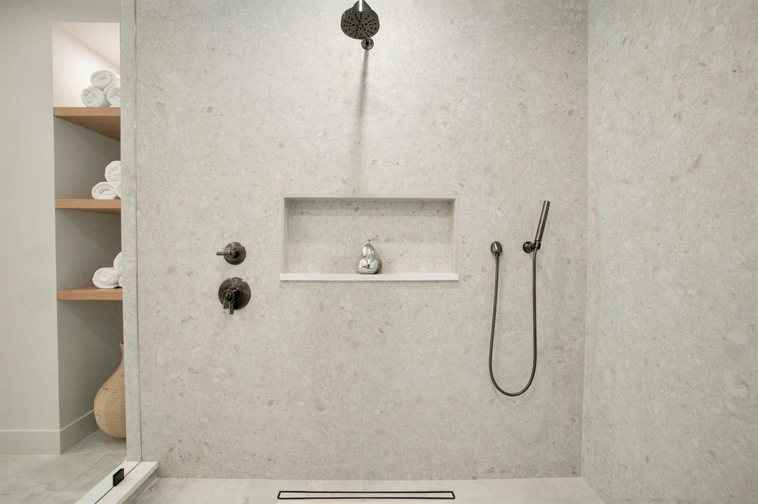 PRIMARY SUITE DETAILS