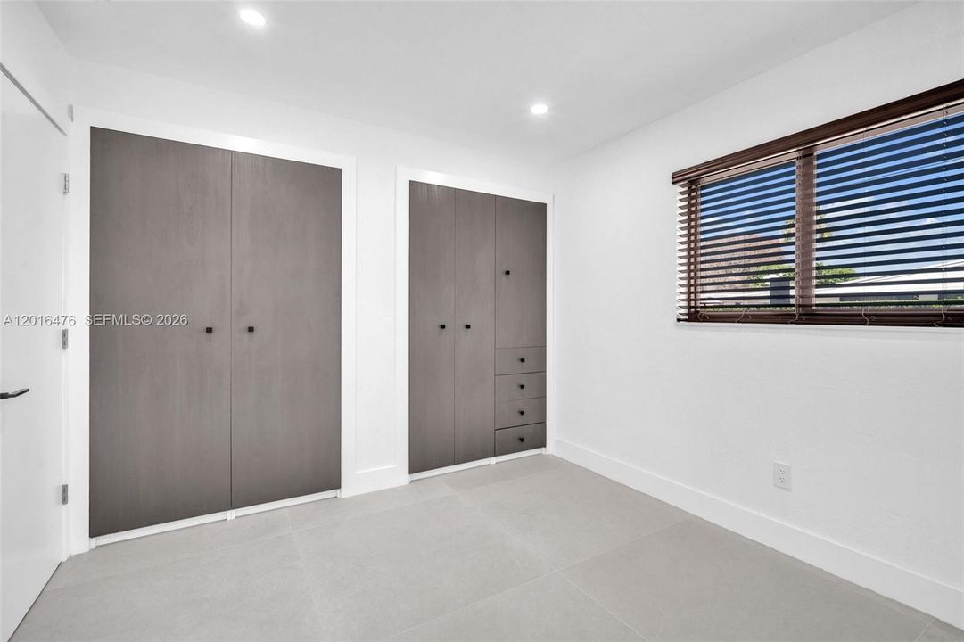 For Rent: $4,500 (3 beds, 2 baths, 1557 Square Feet)
