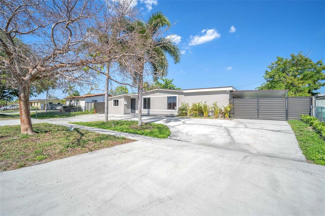 For Rent: $4,500 (3 beds, 2 baths, 1557 Square Feet)