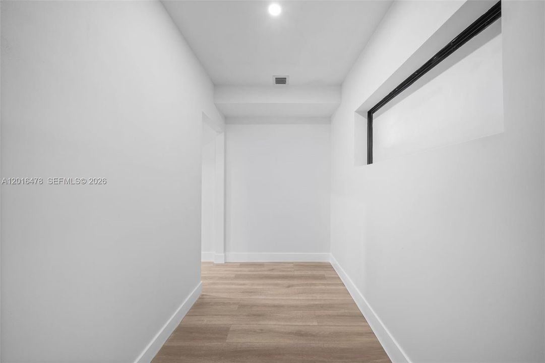 На продажу: $925,000 (4 спален, 3 ванн, 2252 Квадратных фут)