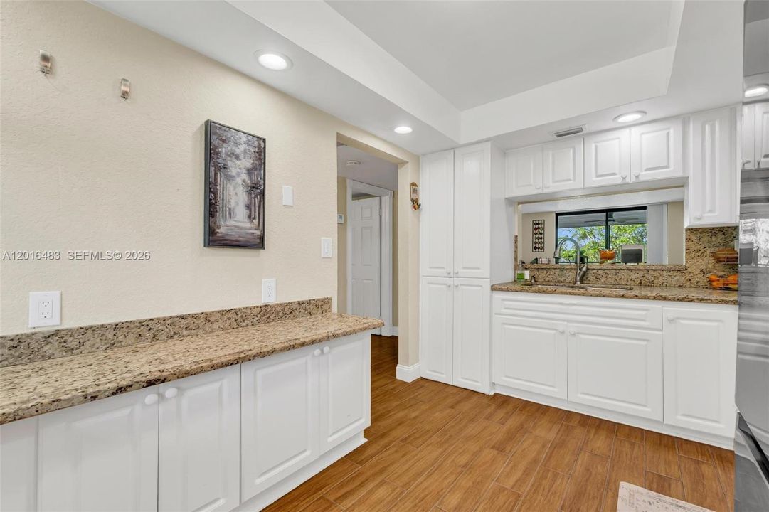 En Venta: $179,500 (2 camas, 2 baños, 852 Pies cuadrados)