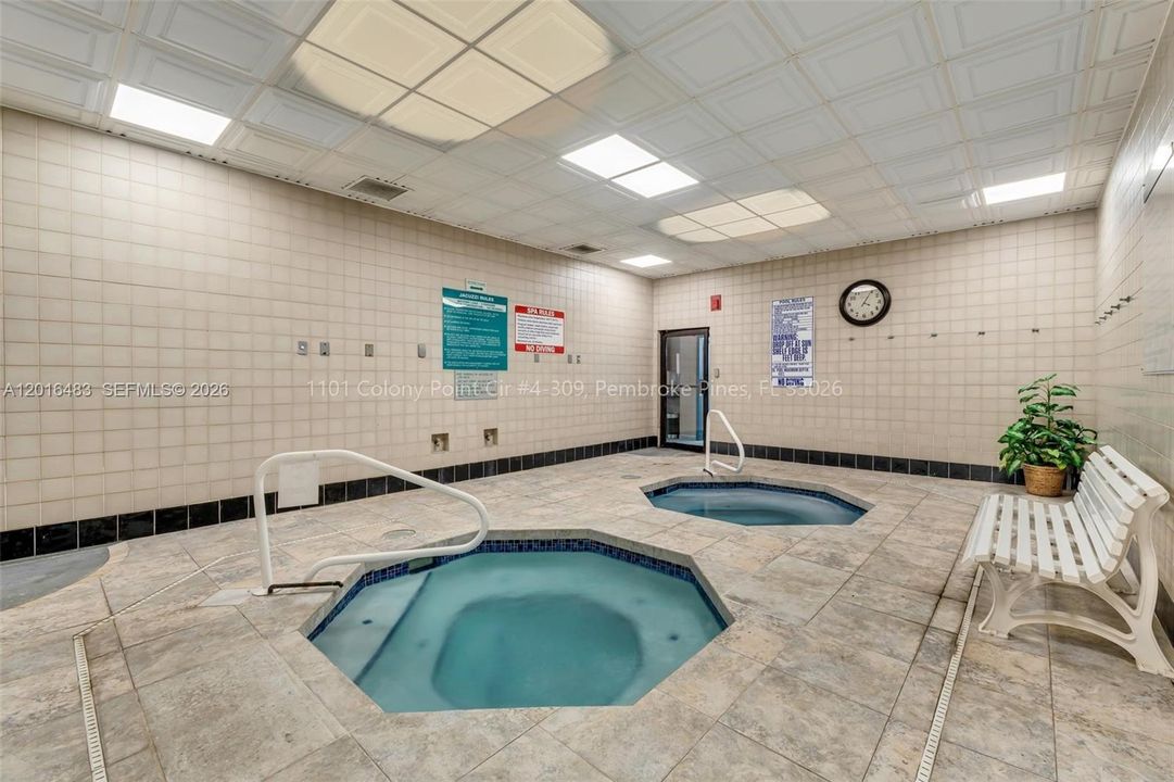 En Venta: $179,500 (2 camas, 2 baños, 852 Pies cuadrados)