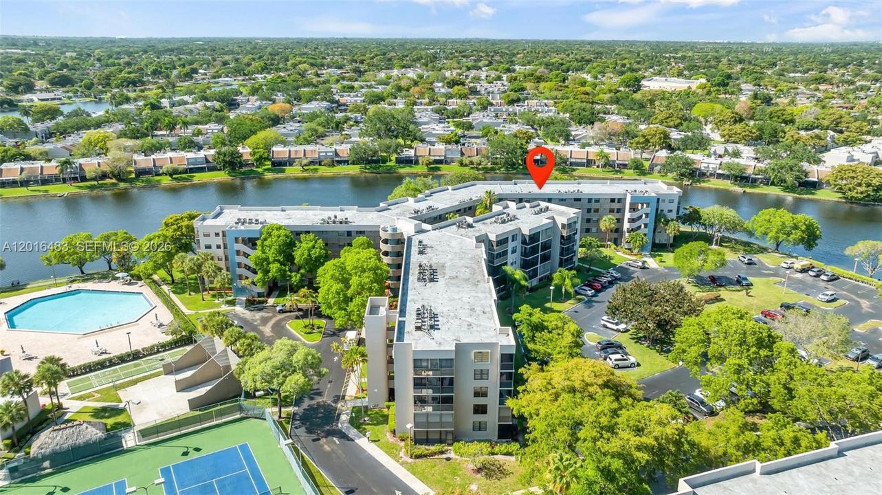 En Venta: $179,500 (2 camas, 2 baños, 852 Pies cuadrados)