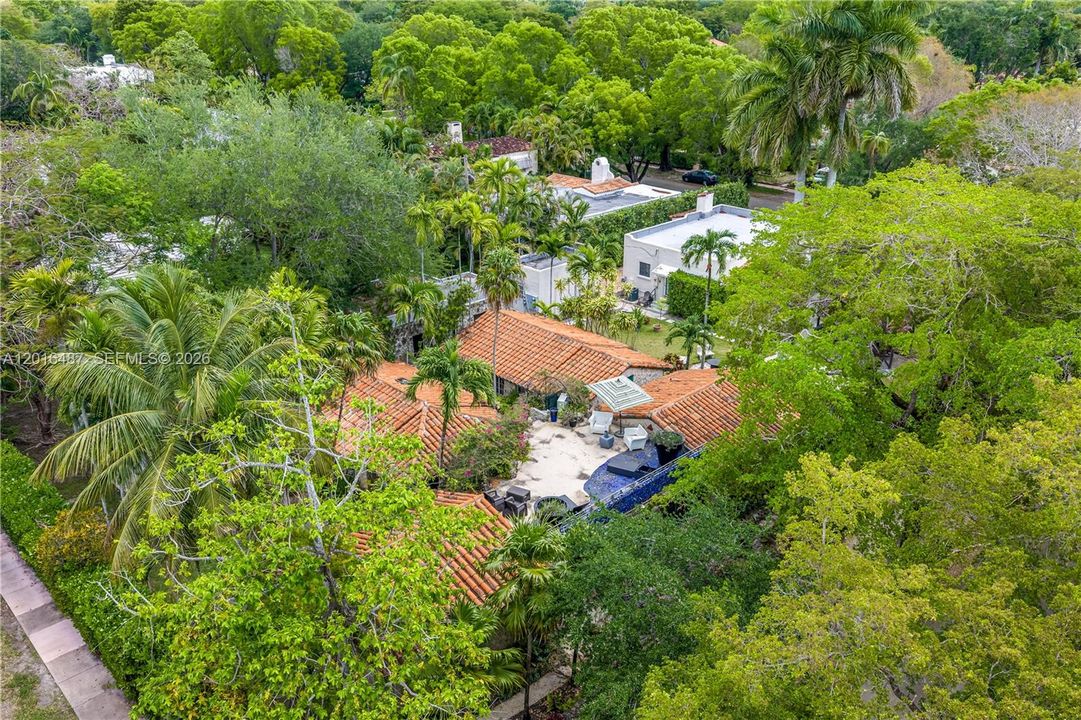 For Sale: $3,500,000 (5 beds, 5 baths, 483 Square Feet)