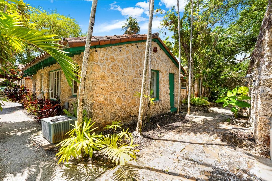 For Sale: $3,500,000 (5 beds, 5 baths, 483 Square Feet)