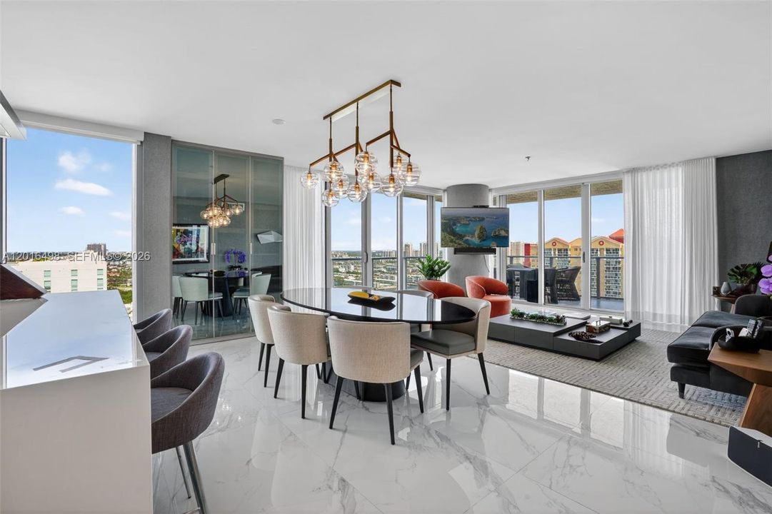 For Sale: $1,590,000 (3 beds, 3 baths, 1892 Square Feet)