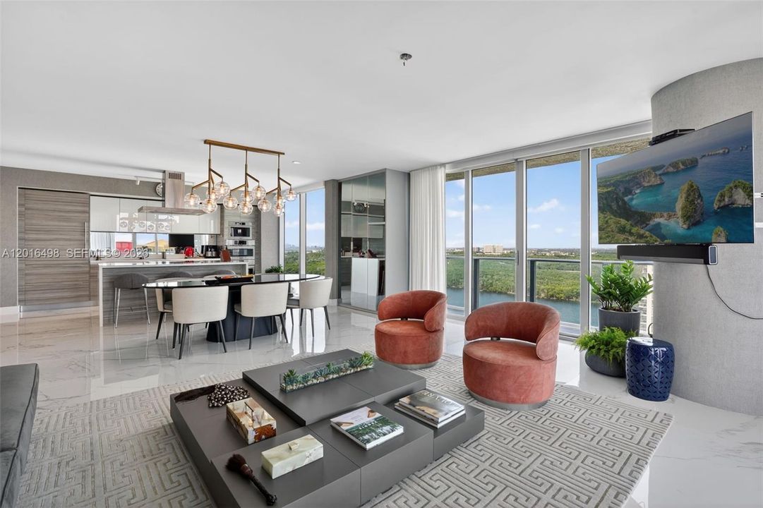 For Sale: $1,590,000 (3 beds, 3 baths, 1892 Square Feet)