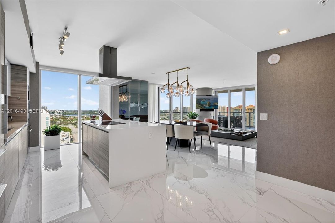 For Sale: $1,590,000 (3 beds, 3 baths, 1892 Square Feet)