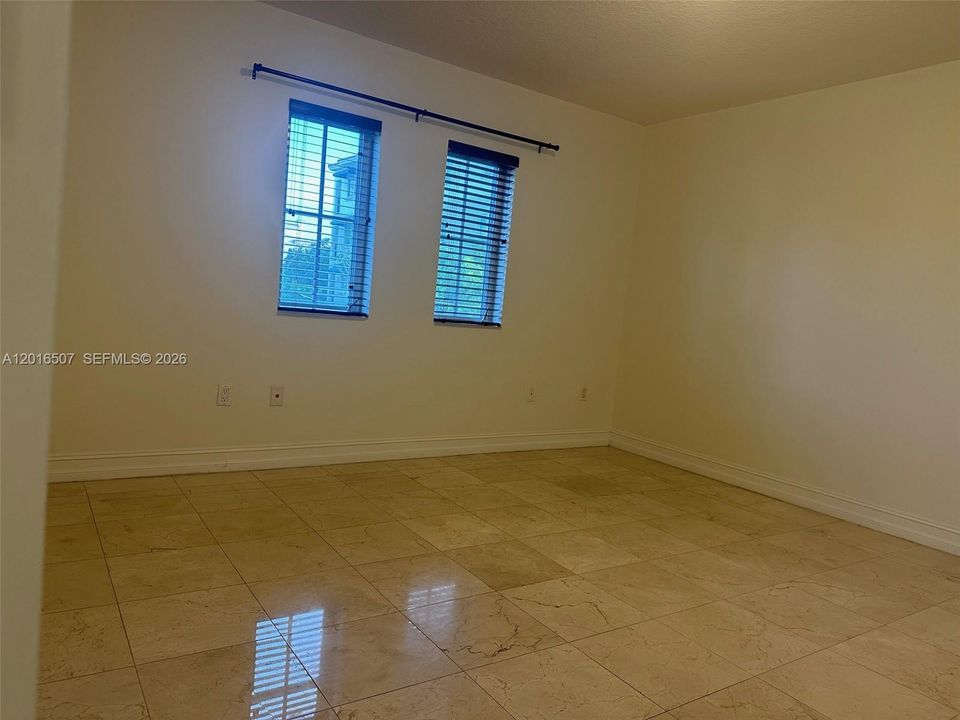 Principal bedroom