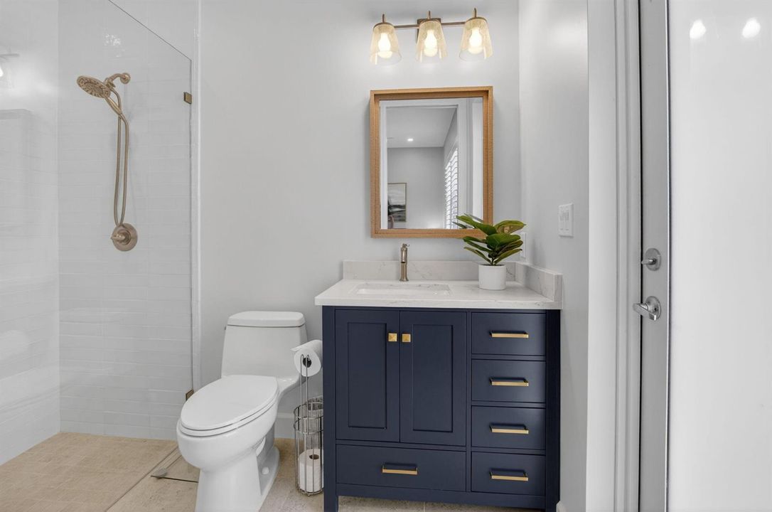 Guest Ensuite Bath