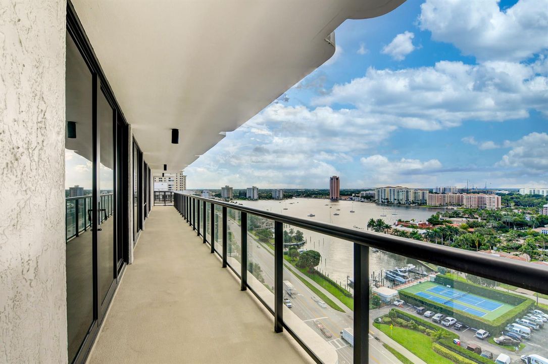 Lake Boca & Tennis Courts Views!