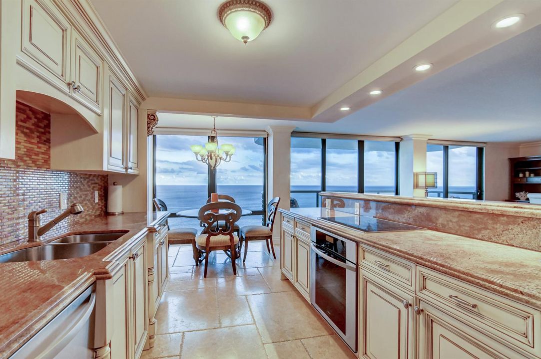 Lots Of Natural Light!