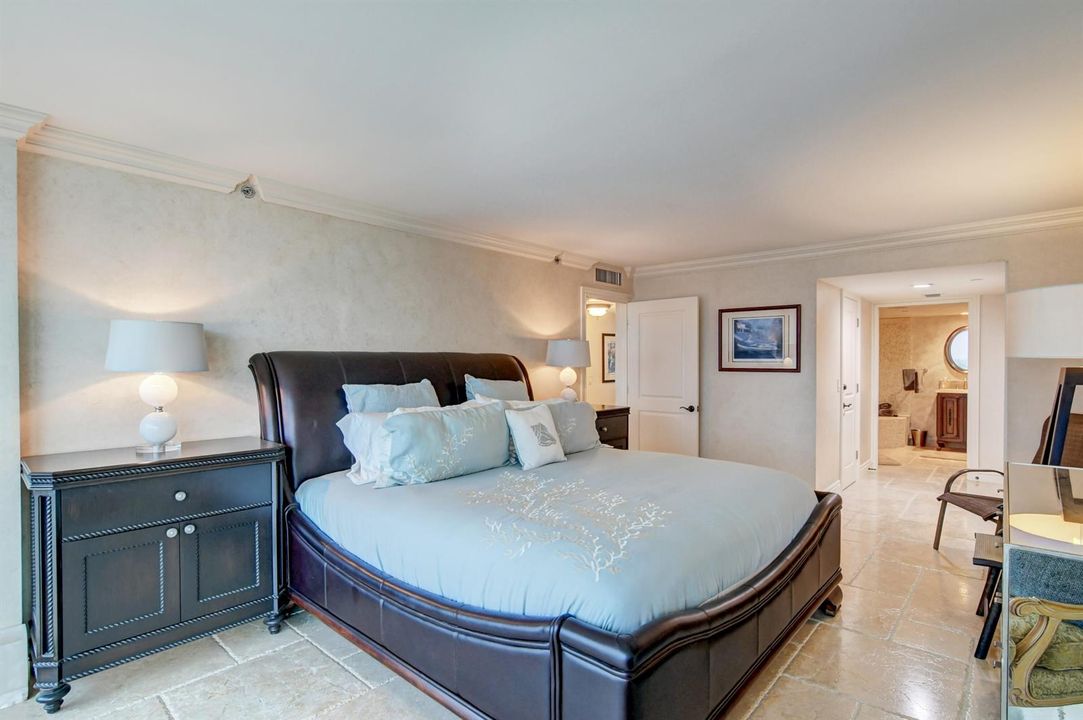 King Bed