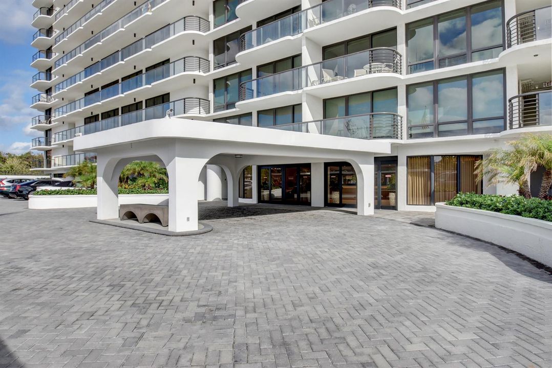 Porte Cochere Entrance