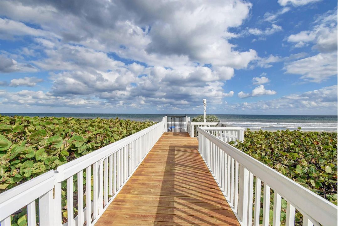 Private Walkway to Boca Beach