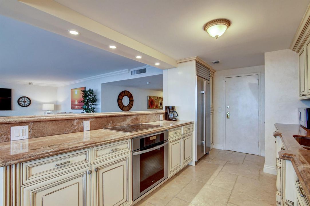 Open Kitchen