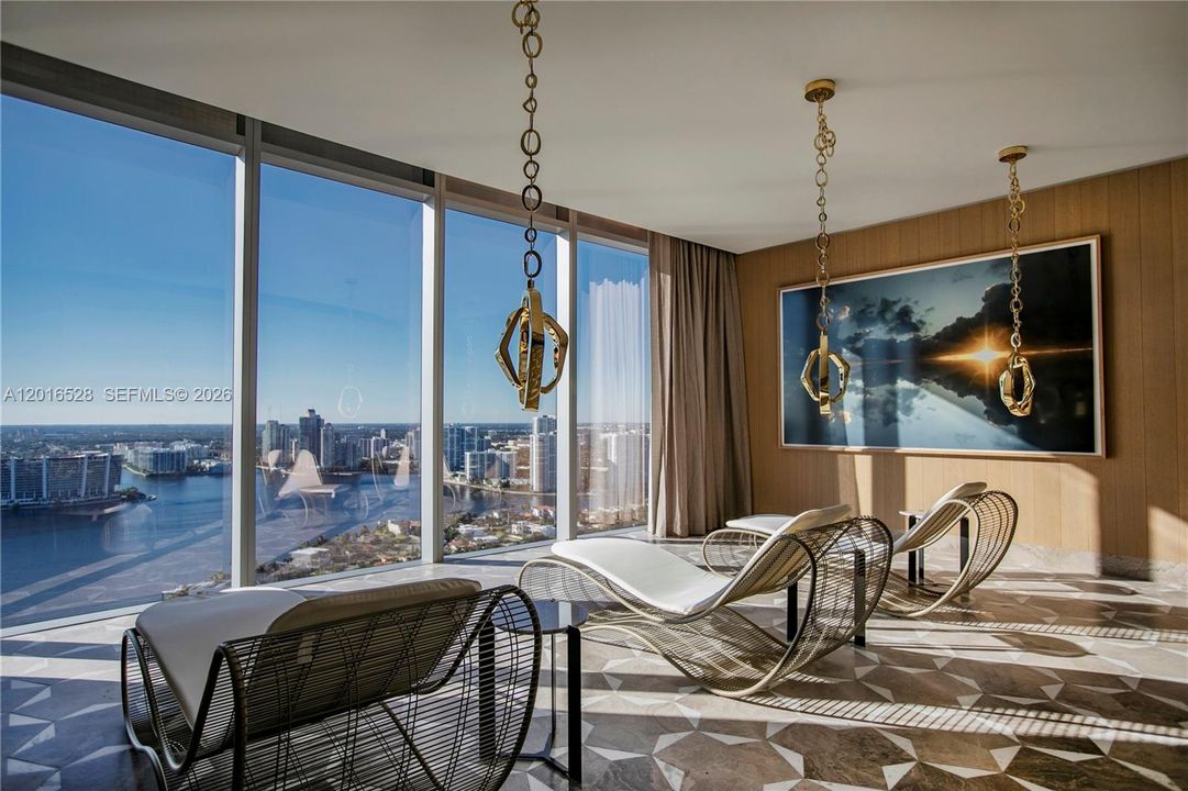 For Sale: $25,900,000 (6 beds, 9 baths, 10750 Square Feet)