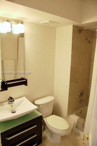 En Renta: $4,600 (2 camas, 2 baños, 1084 Pies cuadrados)