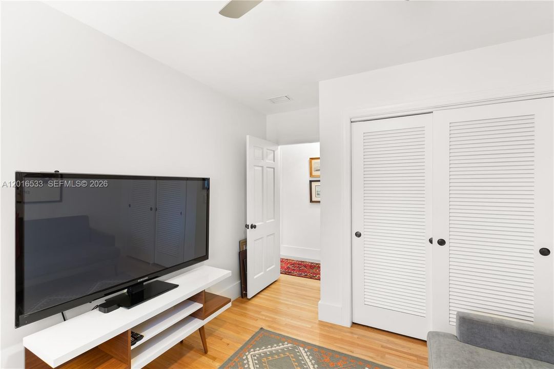 В аренду: $14,998 (3 спален, 2 ванн, 2127 Квадратных фут)