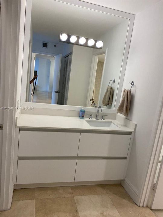 For Rent: $5,200 (2 beds, 2 baths, 1460 Square Feet)